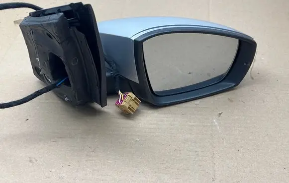 Volkswagen Polo V 6R Front door electric wing mirror E9024483 E9034483