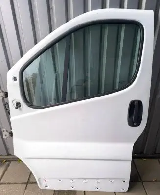Opel Vivaro Front door
