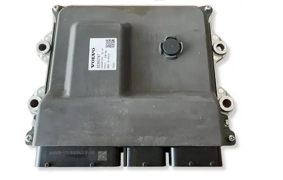 Volvo XC40 Engine control unit/module 32383797
