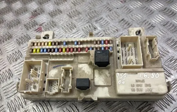 Volvo V50 Fuse box set J59003