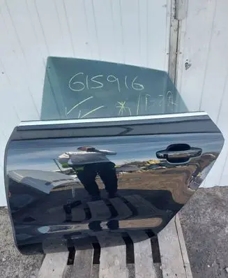 Audi A7 S7 4G Rear door