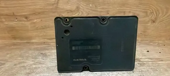 Volvo V70 ABS Pump 8671224