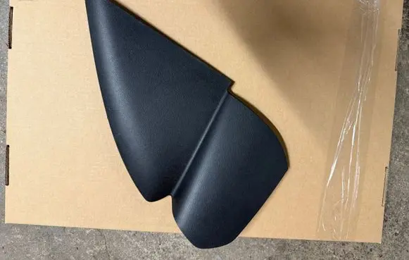 Dashboard side end trim