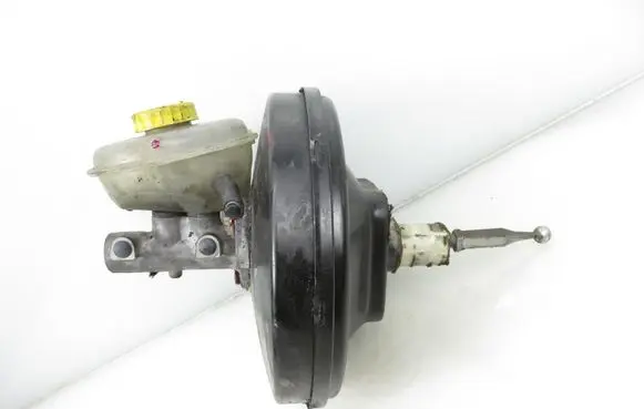 Audi A4 S4 B5 8D Brake booster 8D0612105G