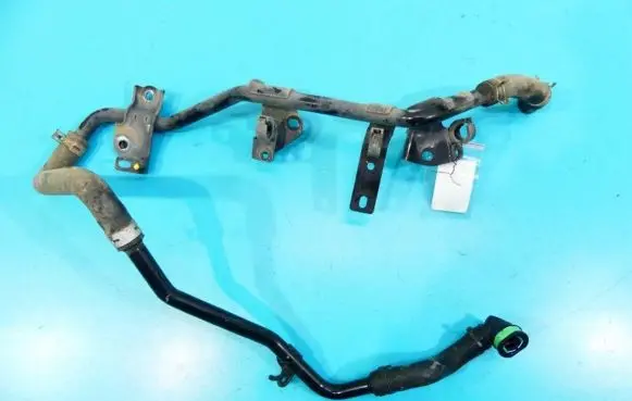 Engine coolant pipe/hose