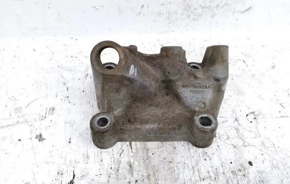 Chrysler 300 - 300C Engine mounting bracket 04578052AA