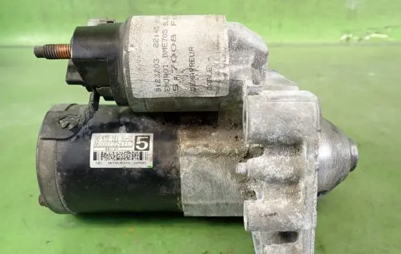 Peugeot 308 Starter motor