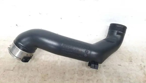 BMW 5 F10 F11 Turbo air intake inlet pipe/hose 7582314 13717582314