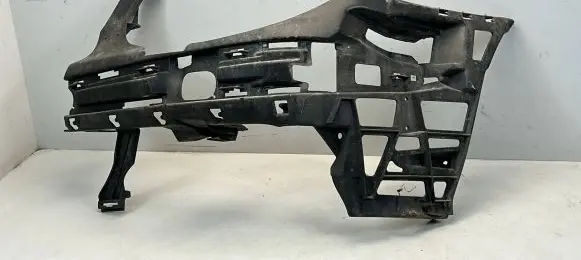 Mercedes-Benz E W211 Front bumper mounting bracket A2118800352 13035