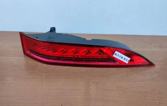 Jaguar F-Pace Rear/tail lights HK8313404A