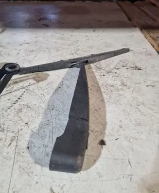 Citroen C4 I Rear wiper blade arm 