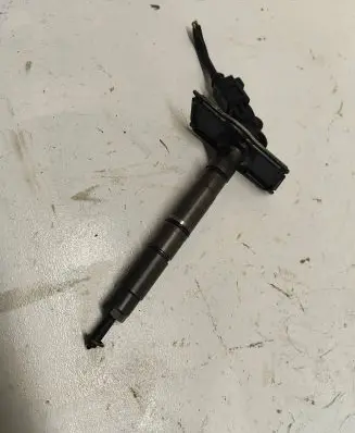 Audi A4 S4 B7 8E 8H Fuel injector 059130277AH