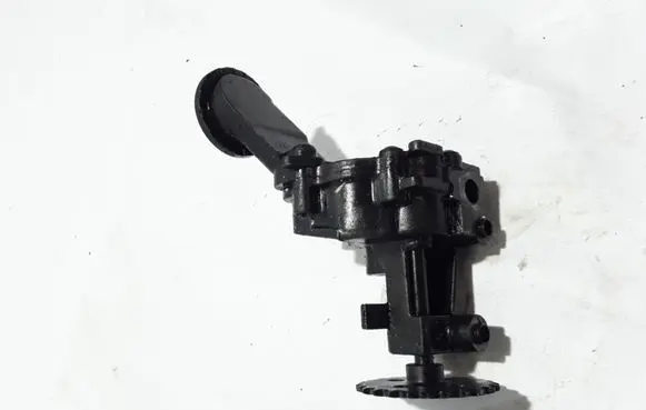 Renault Megane II Oil pump 8200400644