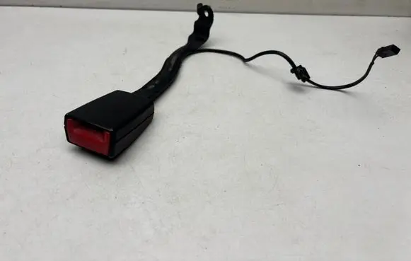 Volkswagen Touran II Front seatbelt buckle 1T0857755C