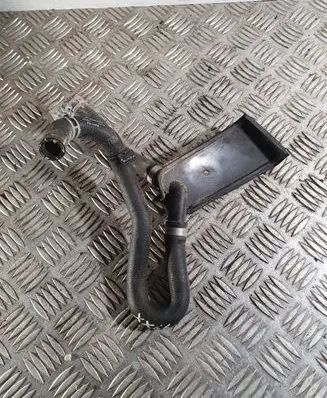 Volvo XC90 Engine coolant pipe/hose 31338297