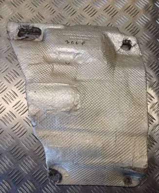 Peugeot 3008 I Heat shield in engine bay 9687570180