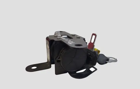 Hyundai Tucson JM Rear seatbelt 898501F200