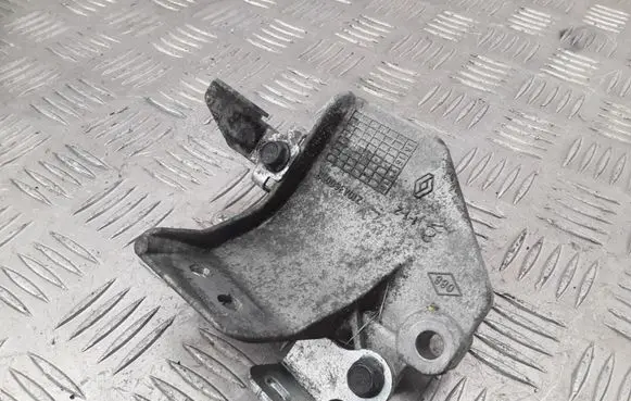 Renault Koleos II Water pump 210A36005R