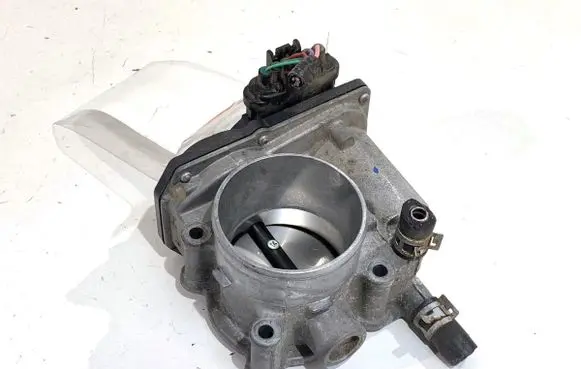 Toyota Auris E180 Engine shut-off valve 220300T050