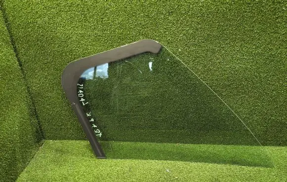 Opel Vivaro Front door vent window glass four-door DOT27AS2M23100 43R011057