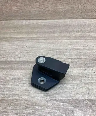 BMW 5 E39 Rear door lock loop/hook striker 8176350