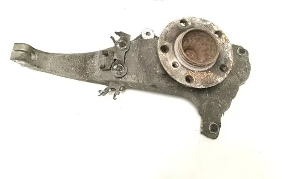 BMW 5 F10 F11 Front wheel hub 6775769