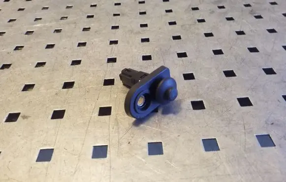 Hyundai i40 Rear door sensor 