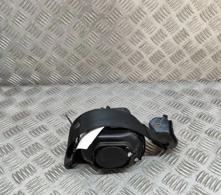 Rear seatbelt
