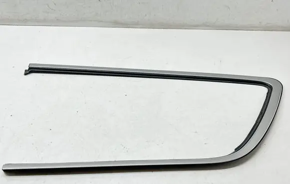 Chrysler Pacifica Rear side glass trim 68227297AD 24902G