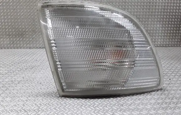 Mercedes-Benz Vito Viano W638 Front indicator light 6R01489