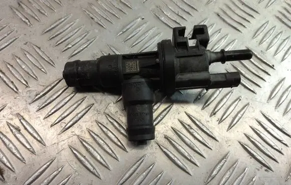 BMW X3 G01 Electric auxiliary coolant/water pump 7643106