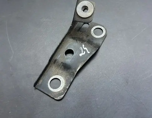Audi A7 S7 4G Fender mounting bracket 4G8809321