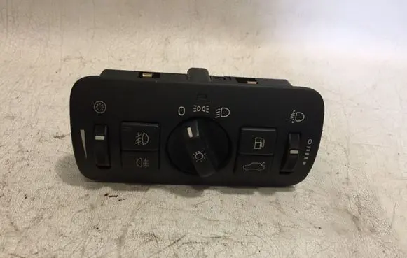 Volvo V70 Light switch 30739415