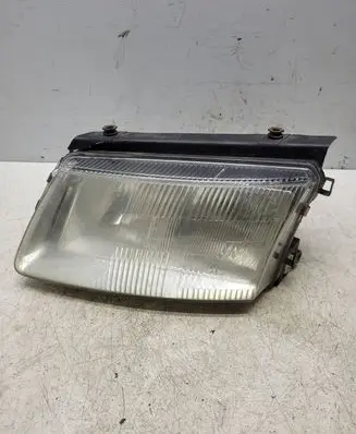 Volkswagen PASSAT B5 Headlight/headlamp