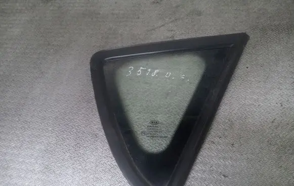 KIA Ceed Rear side window