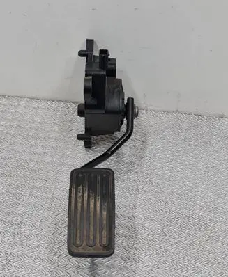 Nissan Qashqai Accelerator throttle pedal 2398B 11547