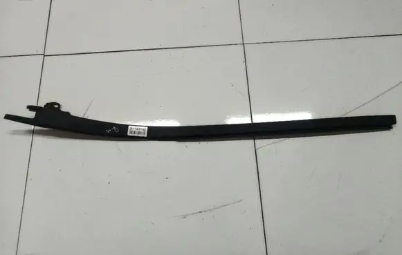 Renault Clio III Windshield trim 