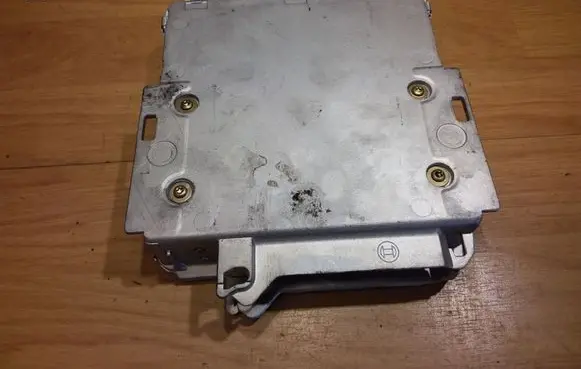 BMW 5 E39 Engine control unit/module 2247891