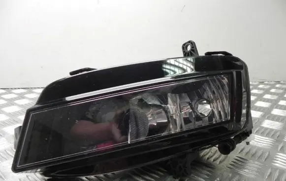 Volkswagen Golf VII Front fog light 5G0941661E A1807
