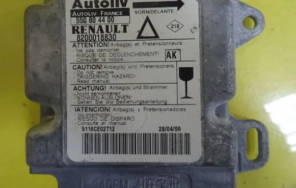 Renault Laguna I Airbag control unit/module 550804400 8200018830