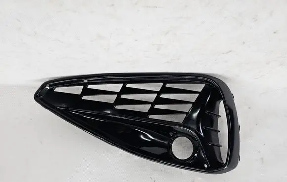 Hyundai i30 Front bumper lower grill 86563-G4510