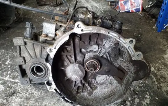 Hyundai Matrix Manual 5 speed gearbox P71767 417542