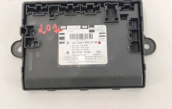 Mercedes-Benz S W221 Door control unit/module A2218705792 A2214422132 A2218704587