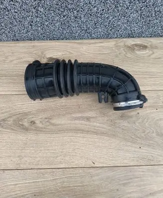 Mercedes-Benz B W246 W242 Air intake hose/pipe A6070900037 4012617A 117A