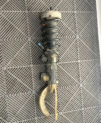 BMW X5 F15 Front shock absorber with coil spring 6863174