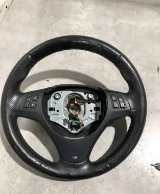 BMW 1 E81 E87 Steering wheel 7906826 3369E871L