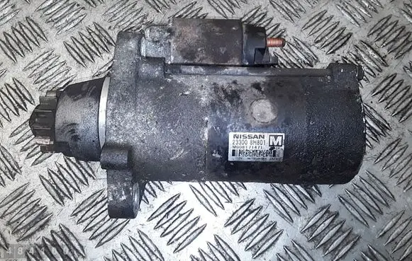 Nissan X-Trail T30 Starter motor 233008h801
