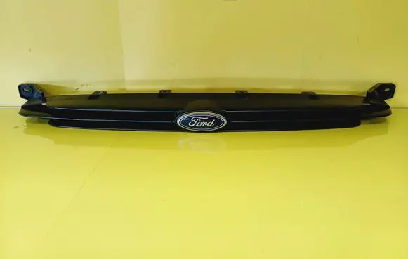 Ford Escort Front grill 95AB8200AD