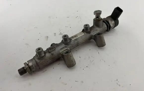 Audi A7 S7 4G Fuel main line pipe 059130090CN