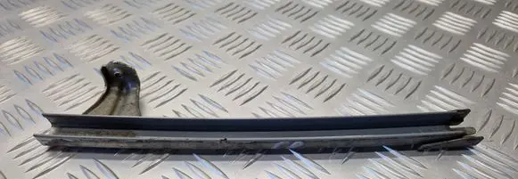 Toyota RAV 4 (XA20) Front door windshield rail 